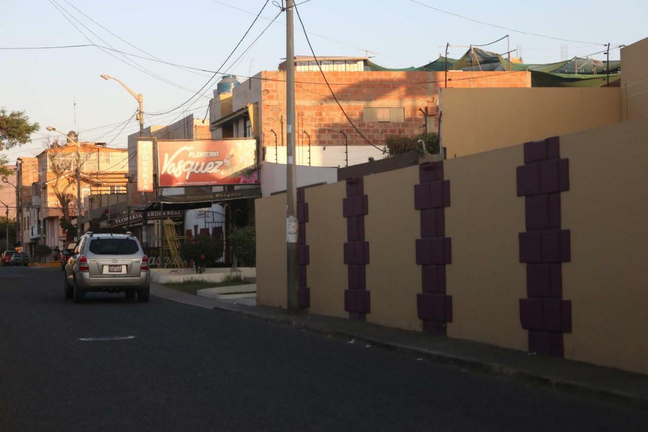 Hostal Mochileros Tacna Buitenkant foto